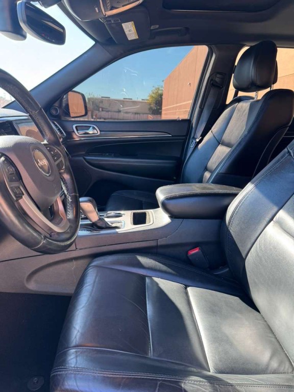 2020 Jeep Grand Cherokee Image 9