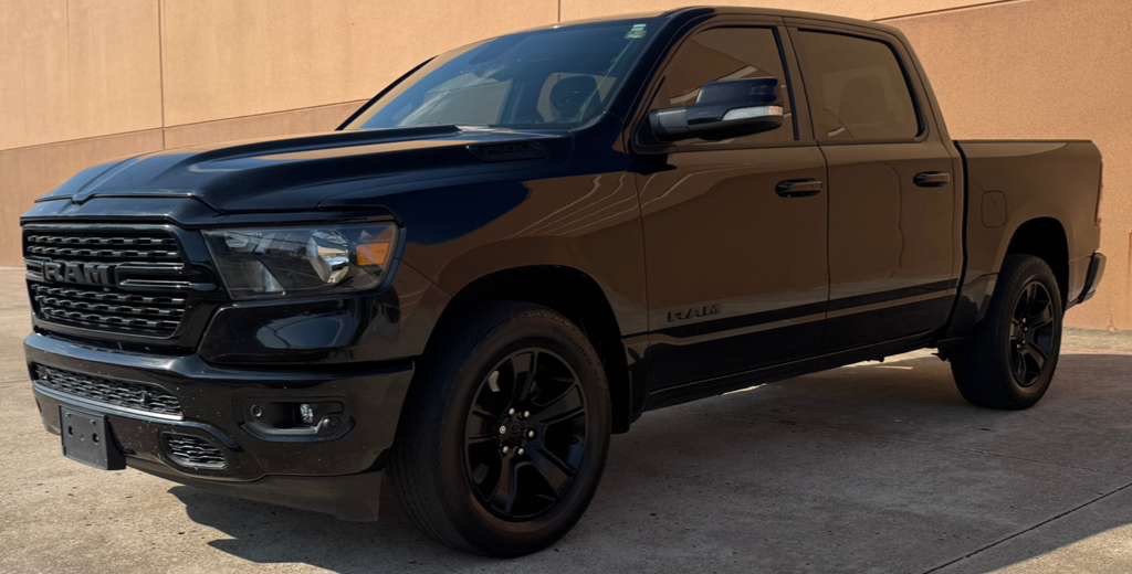 2022 RAM 1500 Image 2