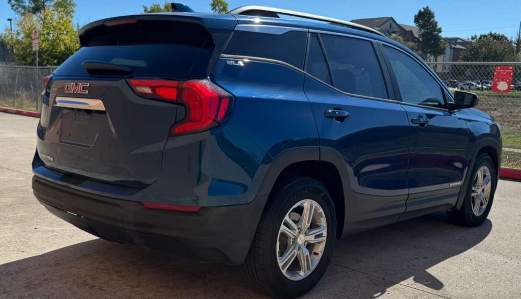 2021 GMC Terrain Image 4