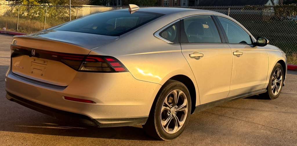 2024 Honda Accord Image 4