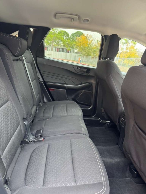 2025 Ford Escape Image 12