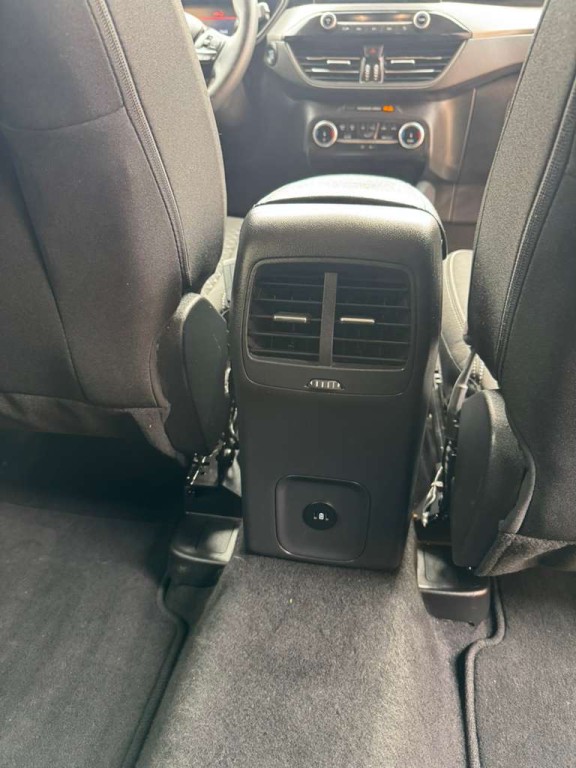 2025 Ford Escape Image 13