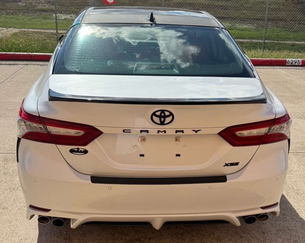 2019 Toyota Camry Image 6