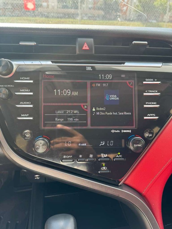 2019 Toyota Camry Image 17