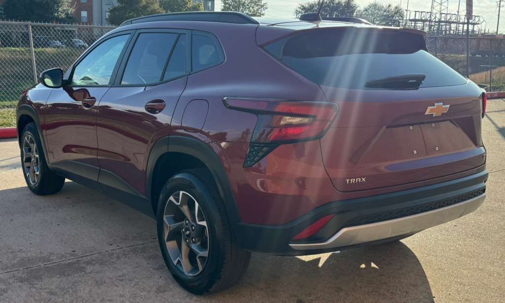 2025 Chevrolet Trax Image 3