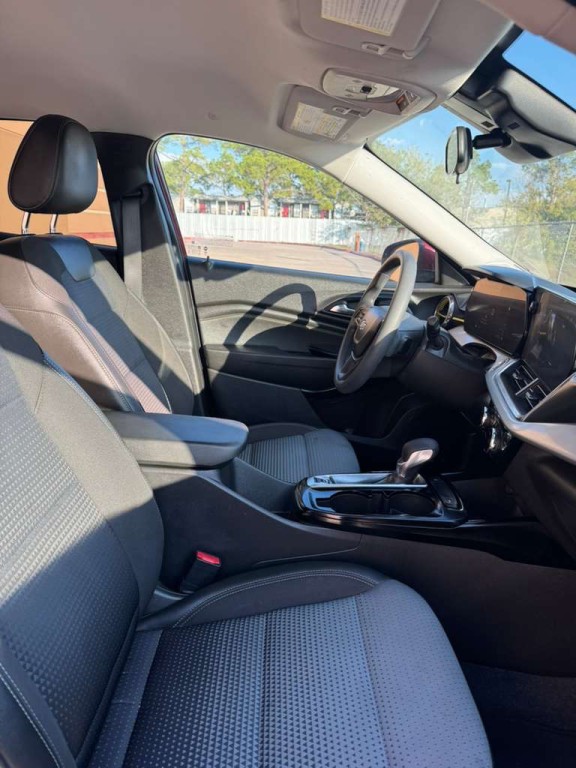 2025 Chevrolet Trax Image 12