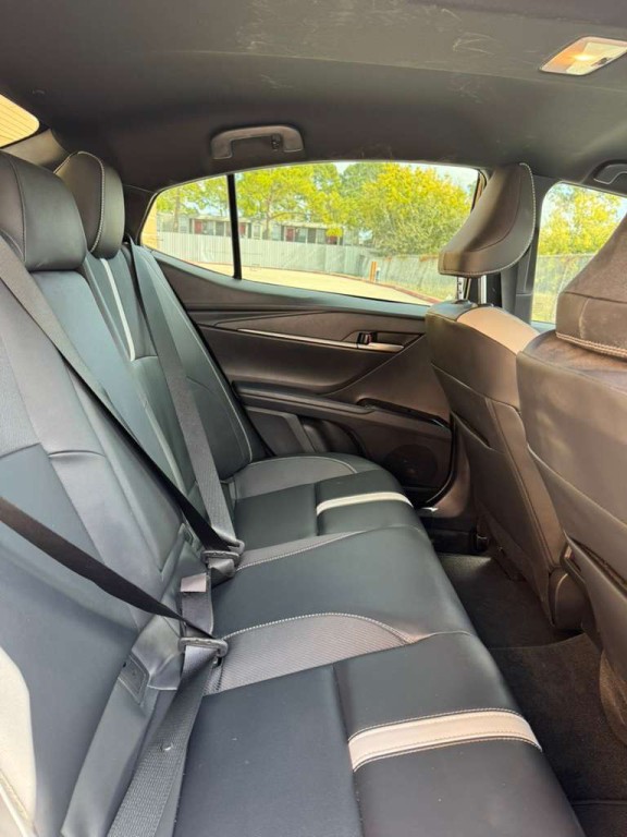 2025 Toyota Camry Image 10