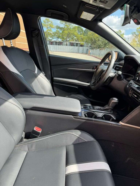 2025 Toyota Camry Image 12