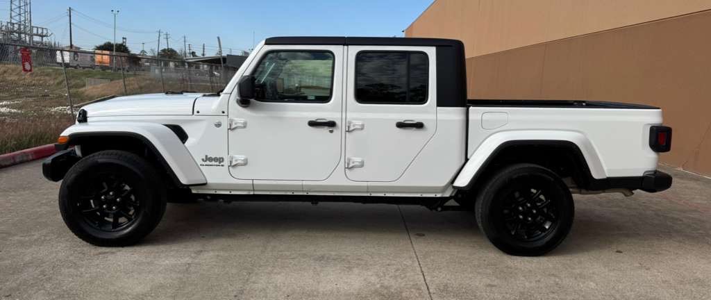 2023 Jeep Gladiator Image 7