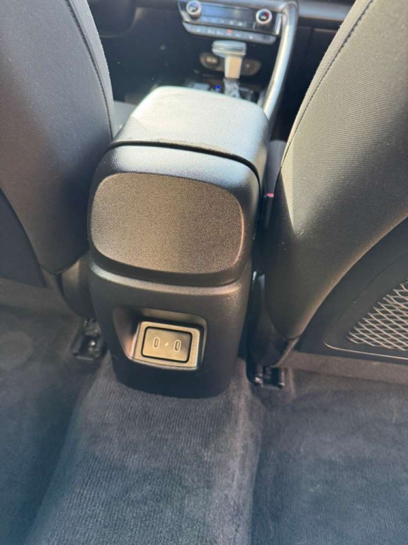 2025 Hyundai Elantra Image 13