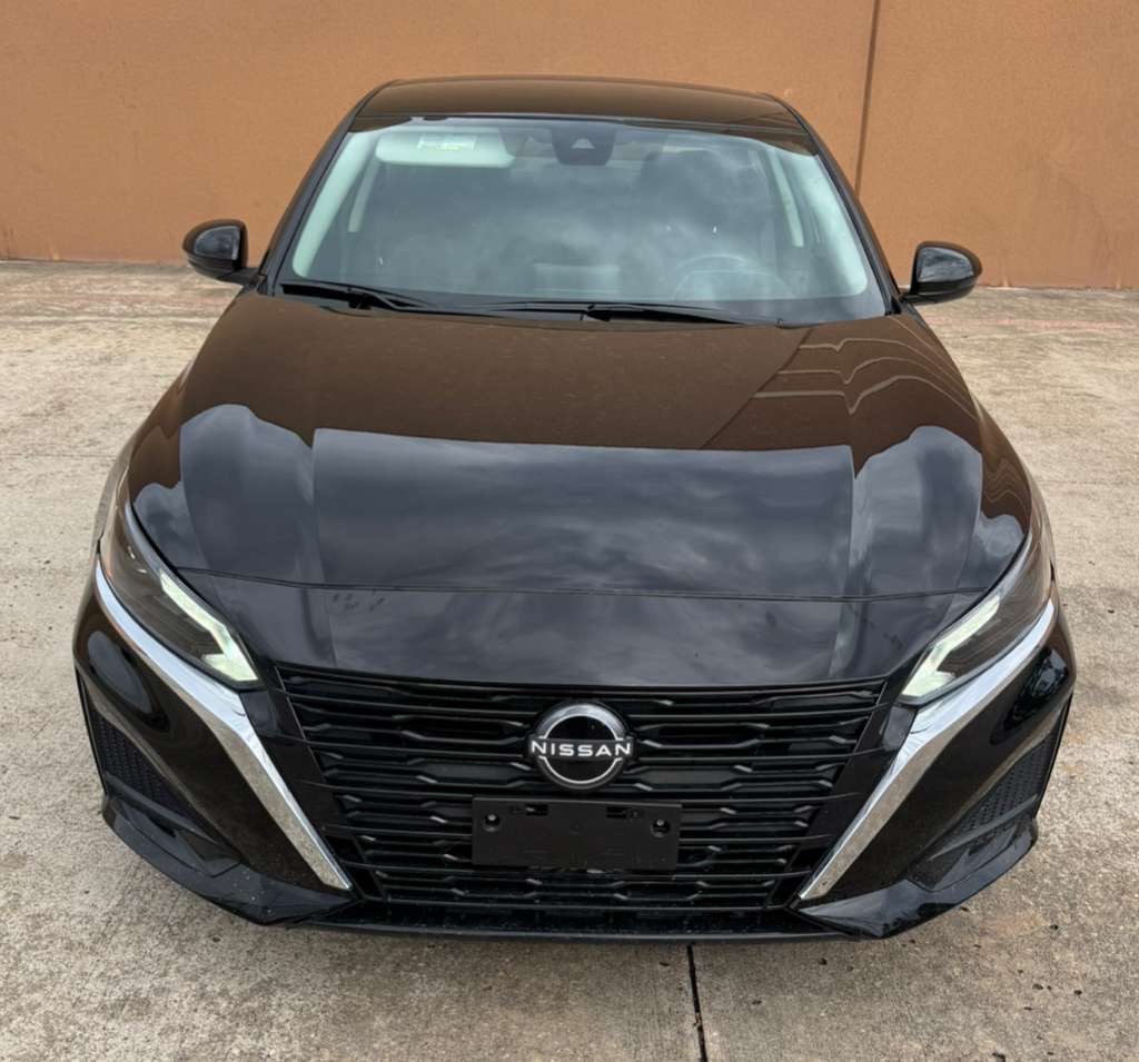 2025 Nissan Altima Image 5