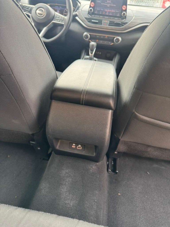 2025 Nissan Altima Image 13