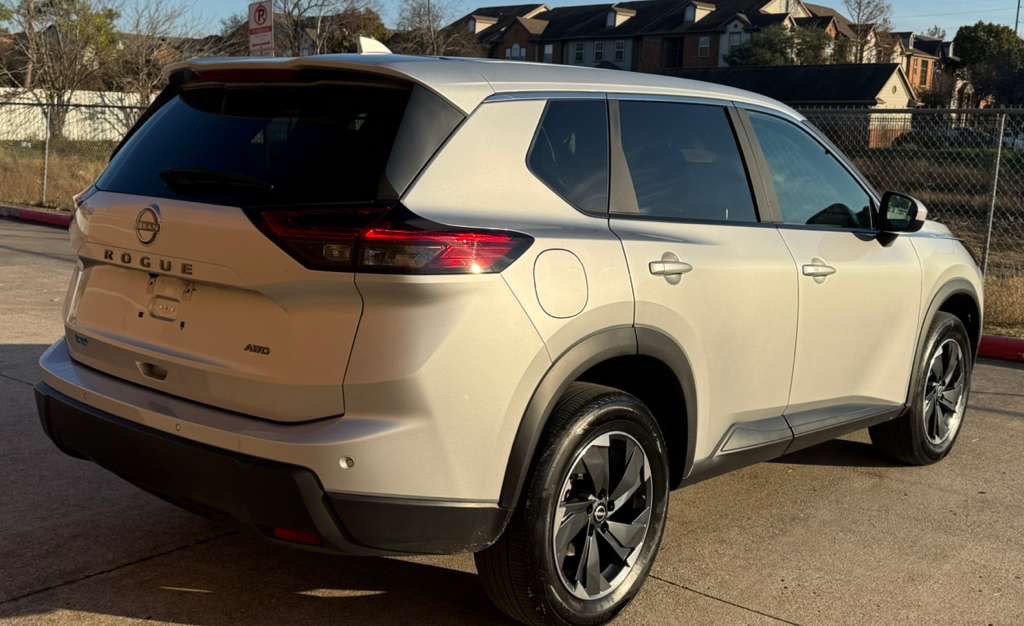 2025 Nissan Rogue Image 3