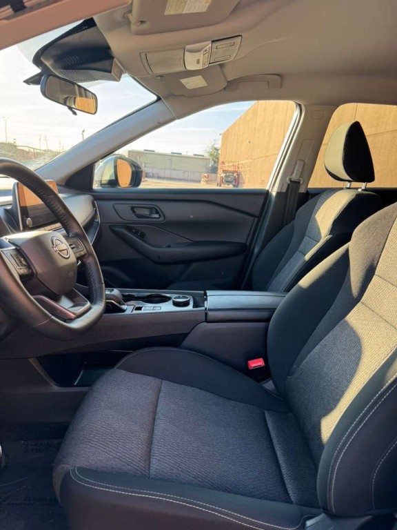 2025 Nissan Rogue Image 9