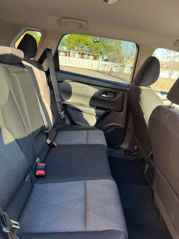 2025 Nissan Rogue Image 12