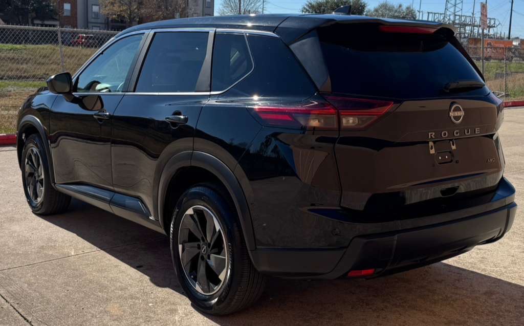 2025 Nissan Rogue Image 3