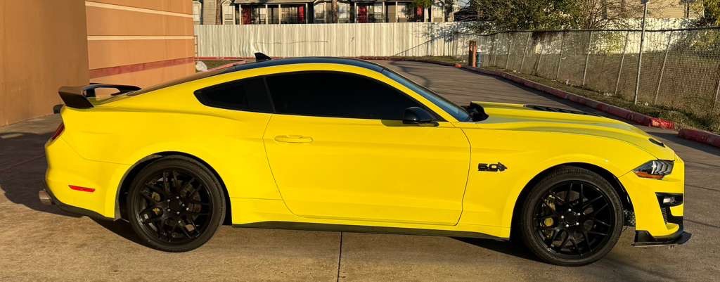 2021 Ford Mustang Image 6