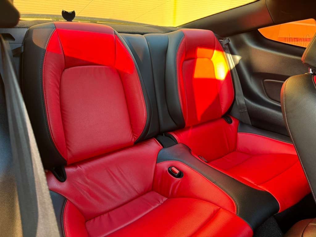 2021 Ford Mustang Image 10