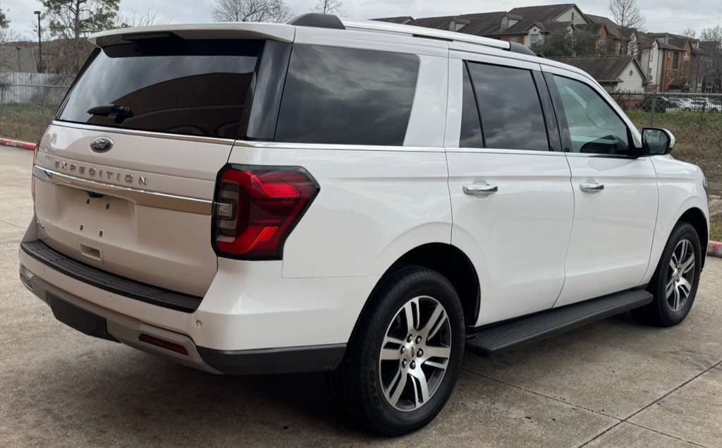 2024 Ford Expedition Image 4