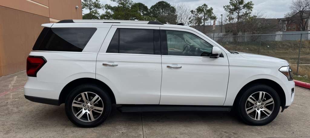 2024 Ford Expedition Image 8