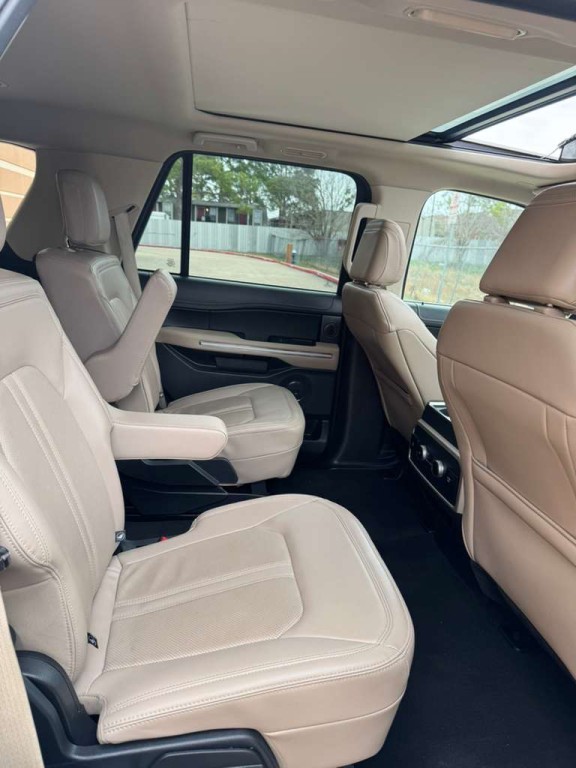 2024 Ford Expedition Image 12