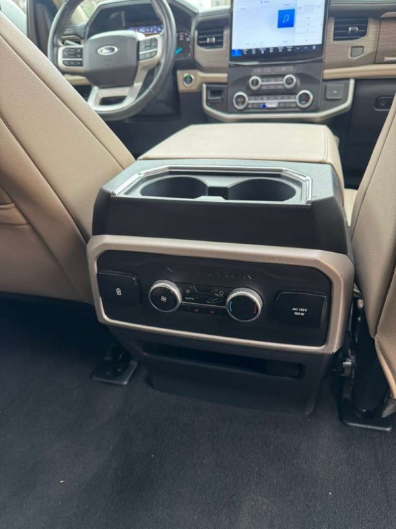 2024 Ford Expedition Image 18