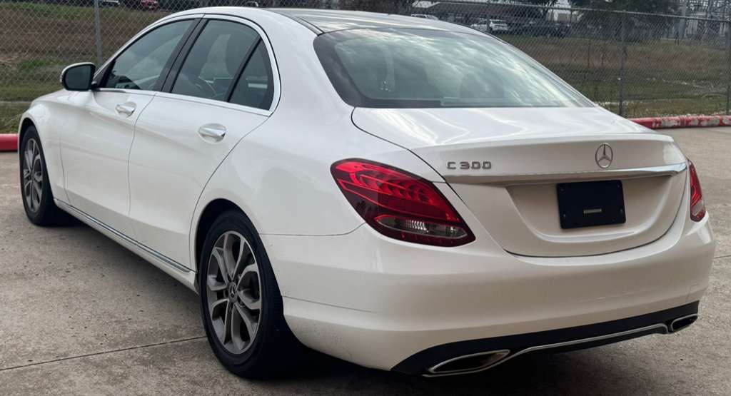 2018 Mercedes-Benz C-Class Image 4