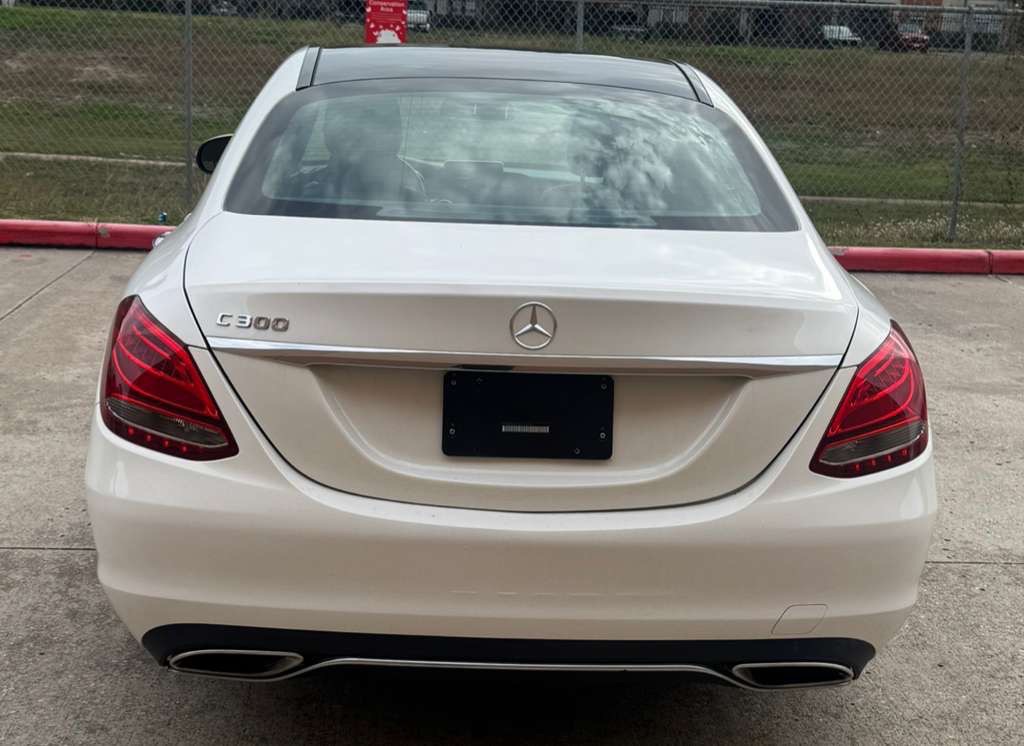 2018 Mercedes-Benz C-Class Image 6