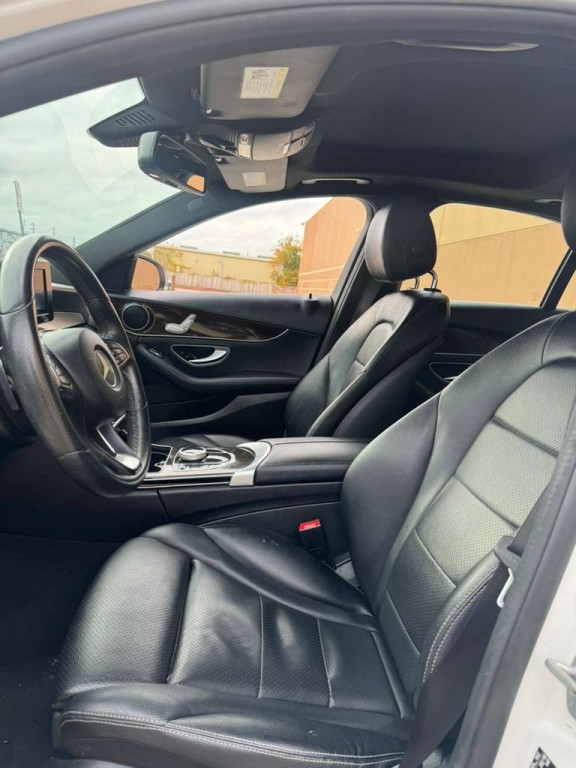 2018 Mercedes-Benz C-Class Image 9