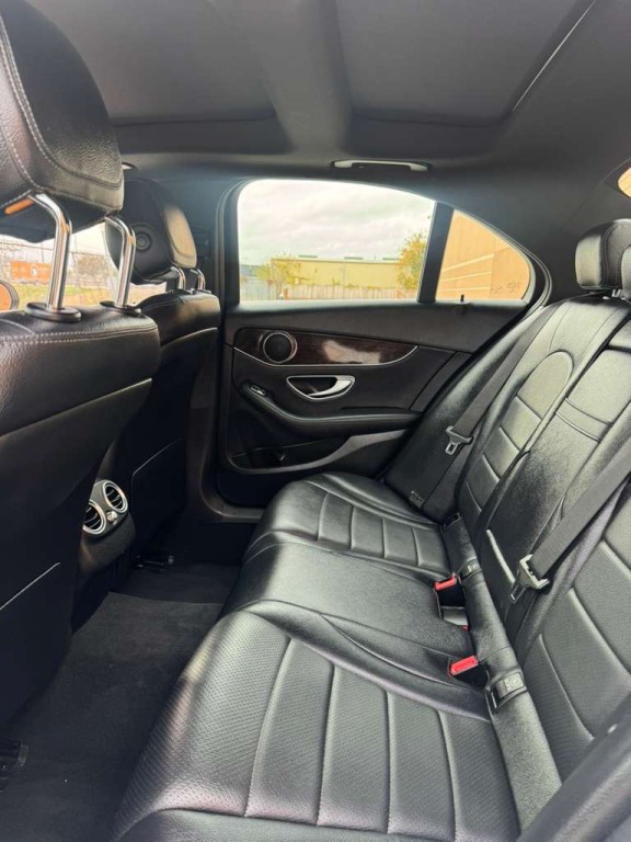 2018 Mercedes-Benz C-Class Image 10