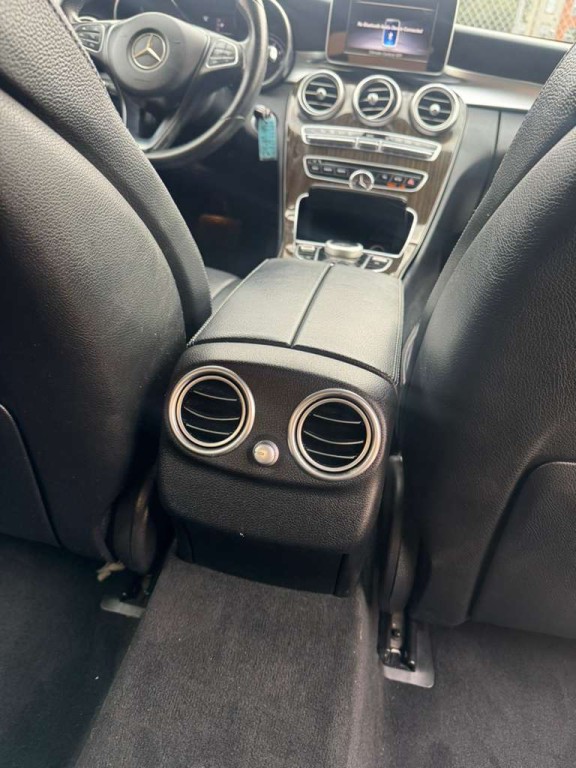 2018 Mercedes-Benz C-Class Image 16