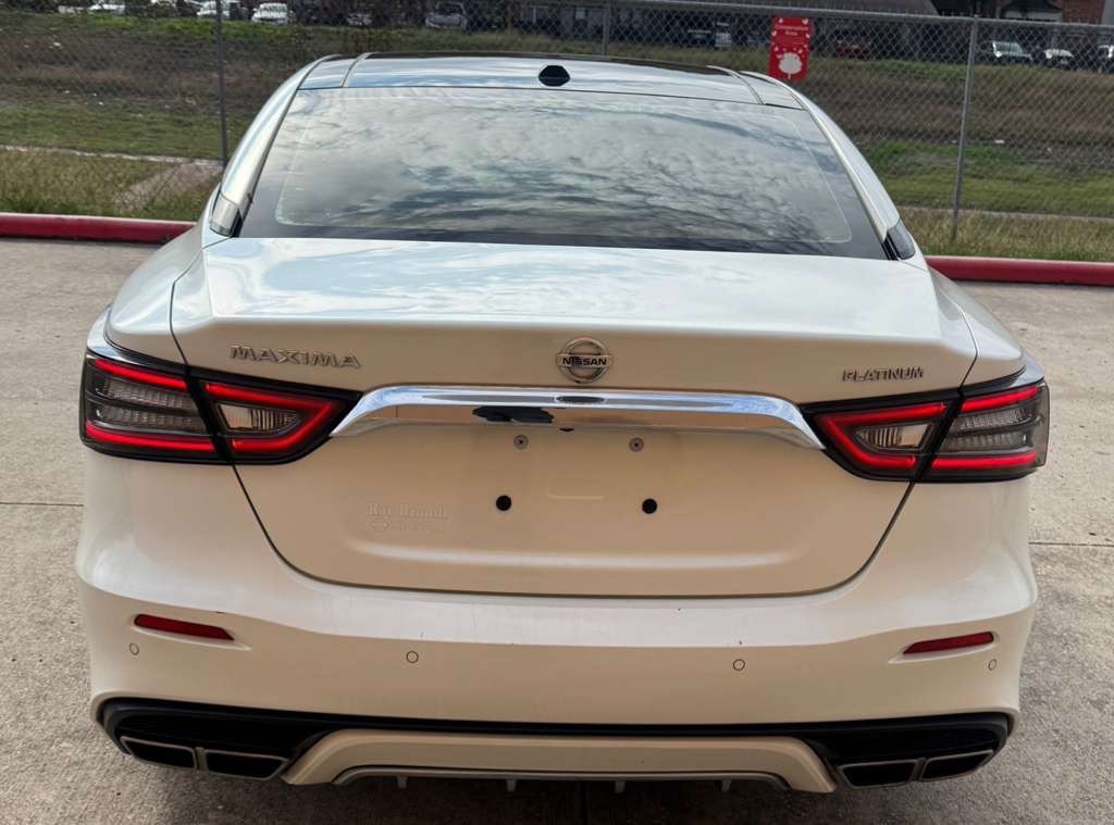 2022 Nissan Maxima Image 6
