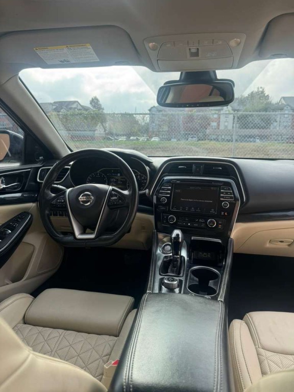 2022 Nissan Maxima Image 15