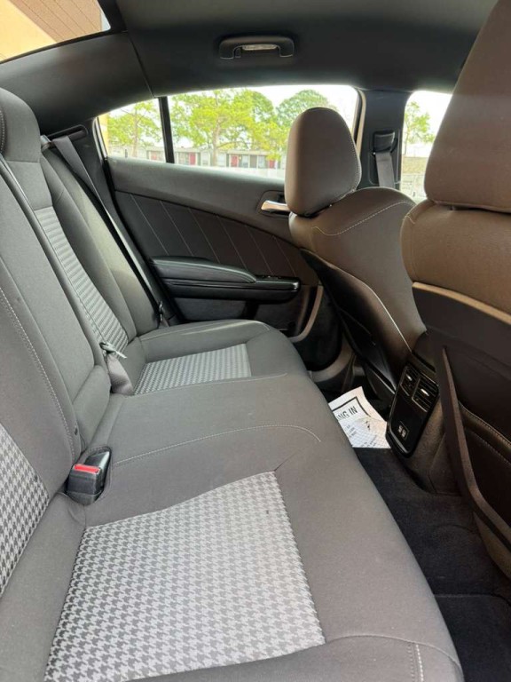 2022 Dodge Charger Image 10