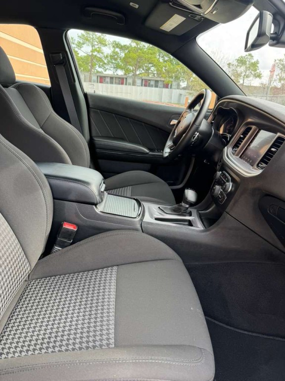 2022 Dodge Charger Image 11