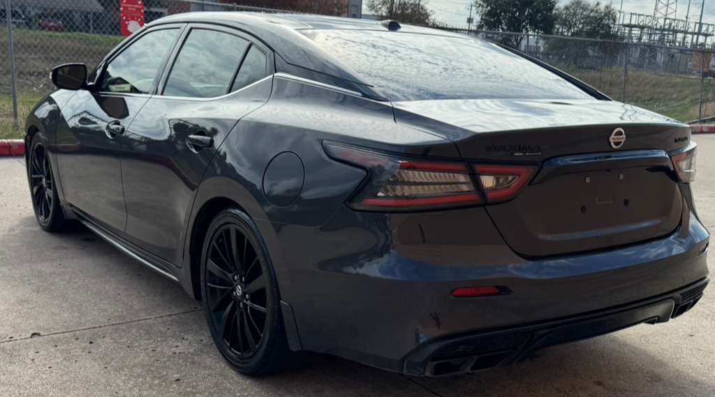 2021 Nissan Maxima Image 3