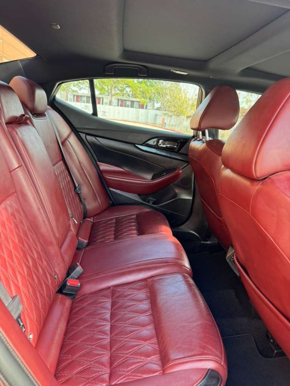 2021 Nissan Maxima Image 10