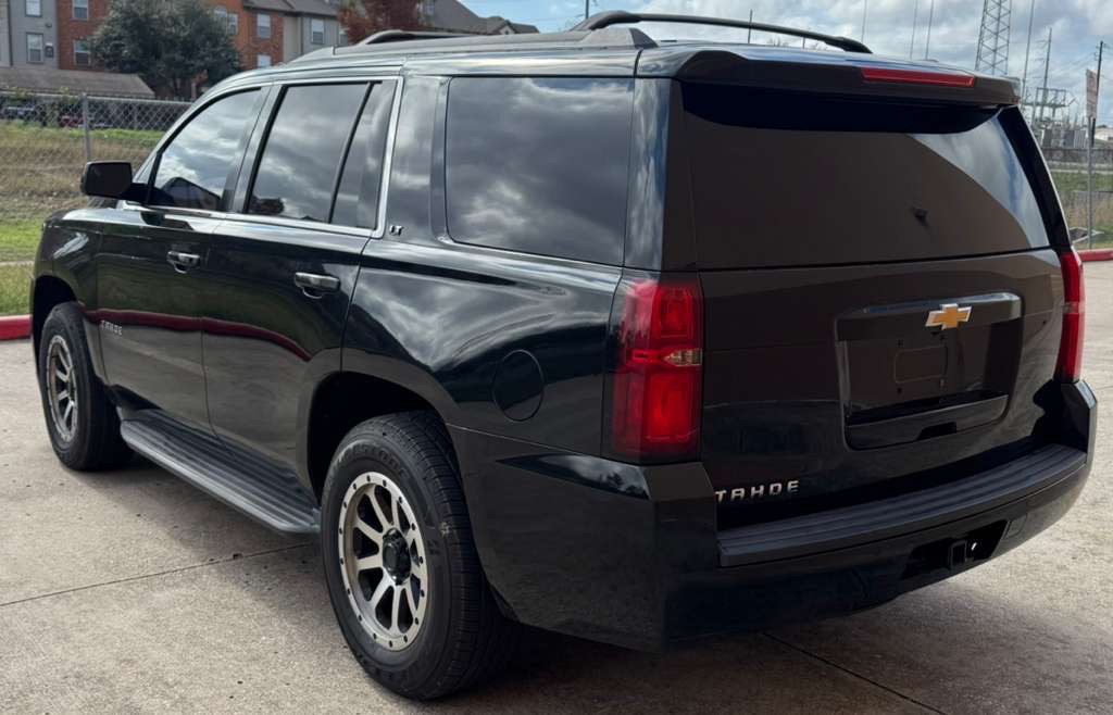 2016 Chevrolet Tahoe Image 4