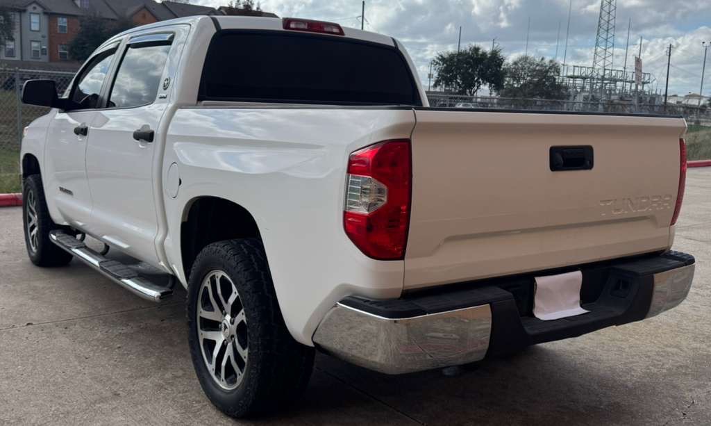 2017 Toyota Tundra Image 3