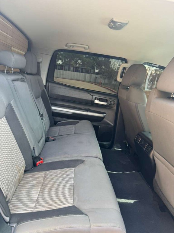 2017 Toyota Tundra Image 12