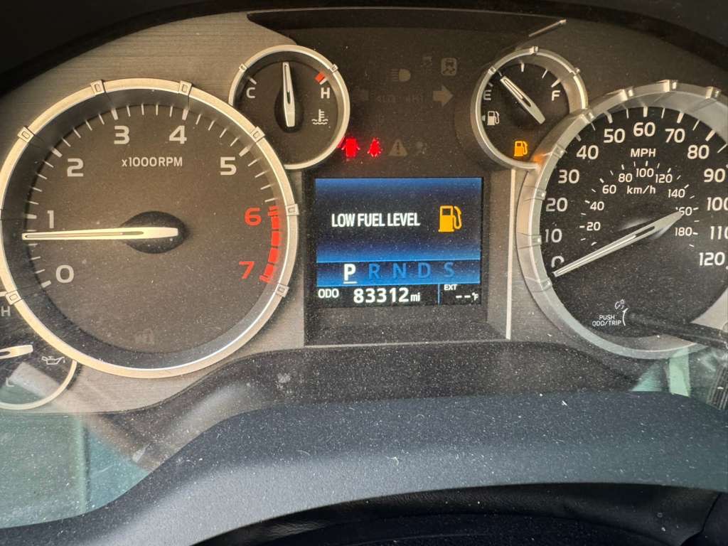 2017 Toyota Tundra Image 16