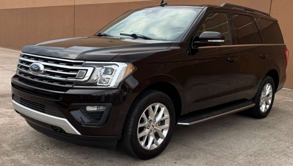 2021 Ford Expedition Image 2