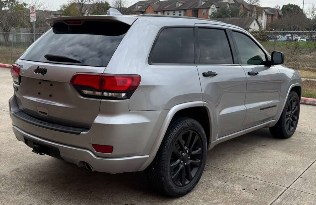 2019 Jeep Grand Cherokee Image 4