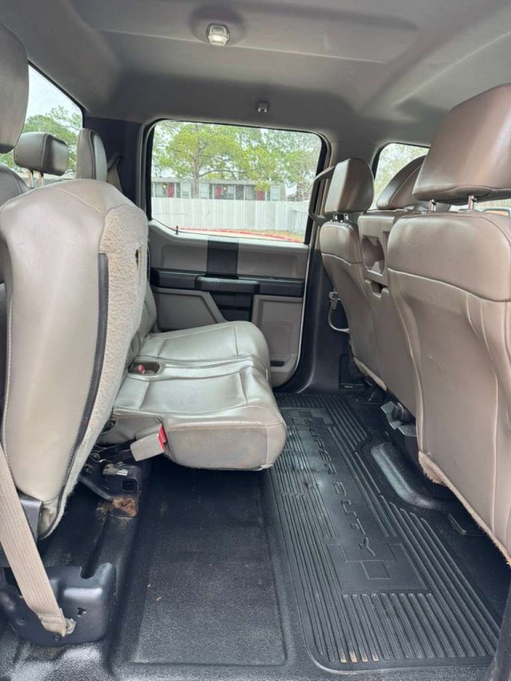 2017 Ford F-350 Image 12