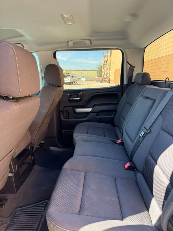 2018 Chevrolet Silverado 1500 Image 12