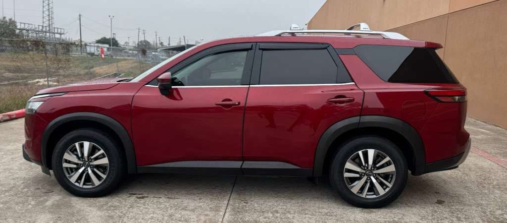 2022 Nissan Pathfinder Image 7