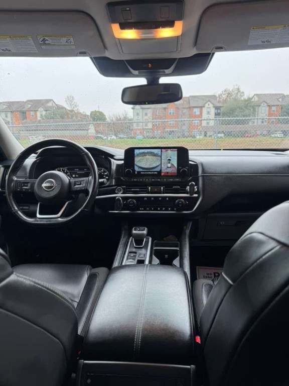 2022 Nissan Pathfinder Image 16