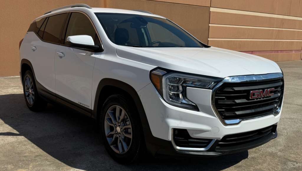 2024 GMC Terrain Image 1