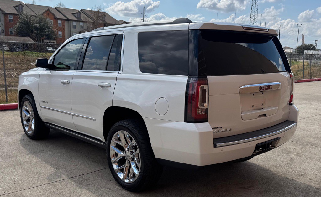 2020 GMC Yukon Image 4