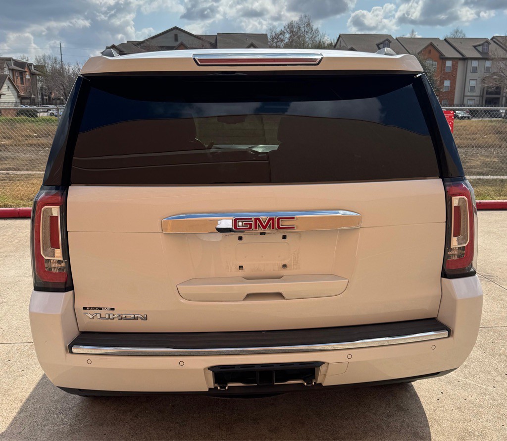 2020 GMC Yukon Image 6